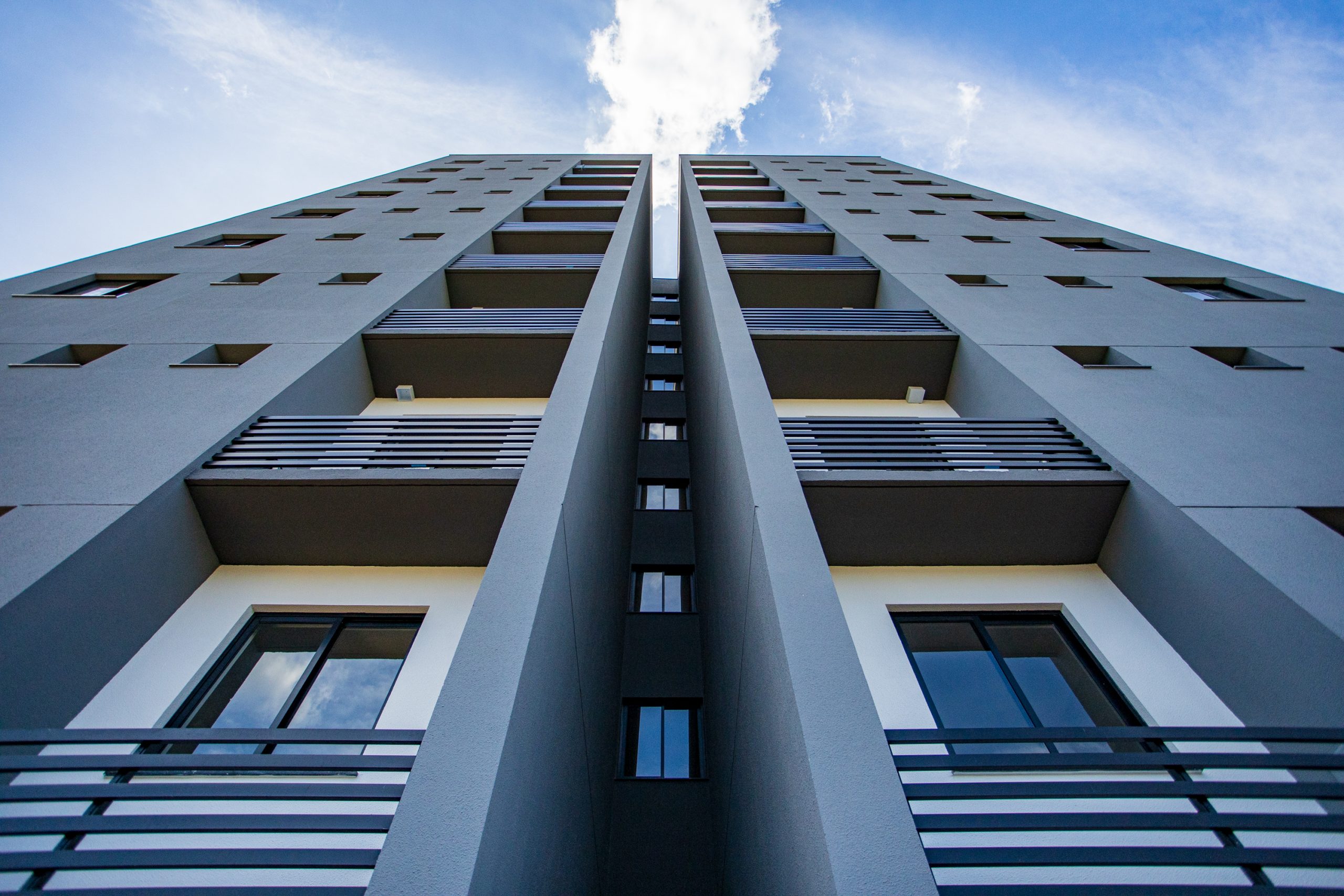 Lhw LHW entrega o primeiro Smart Building de Joinville